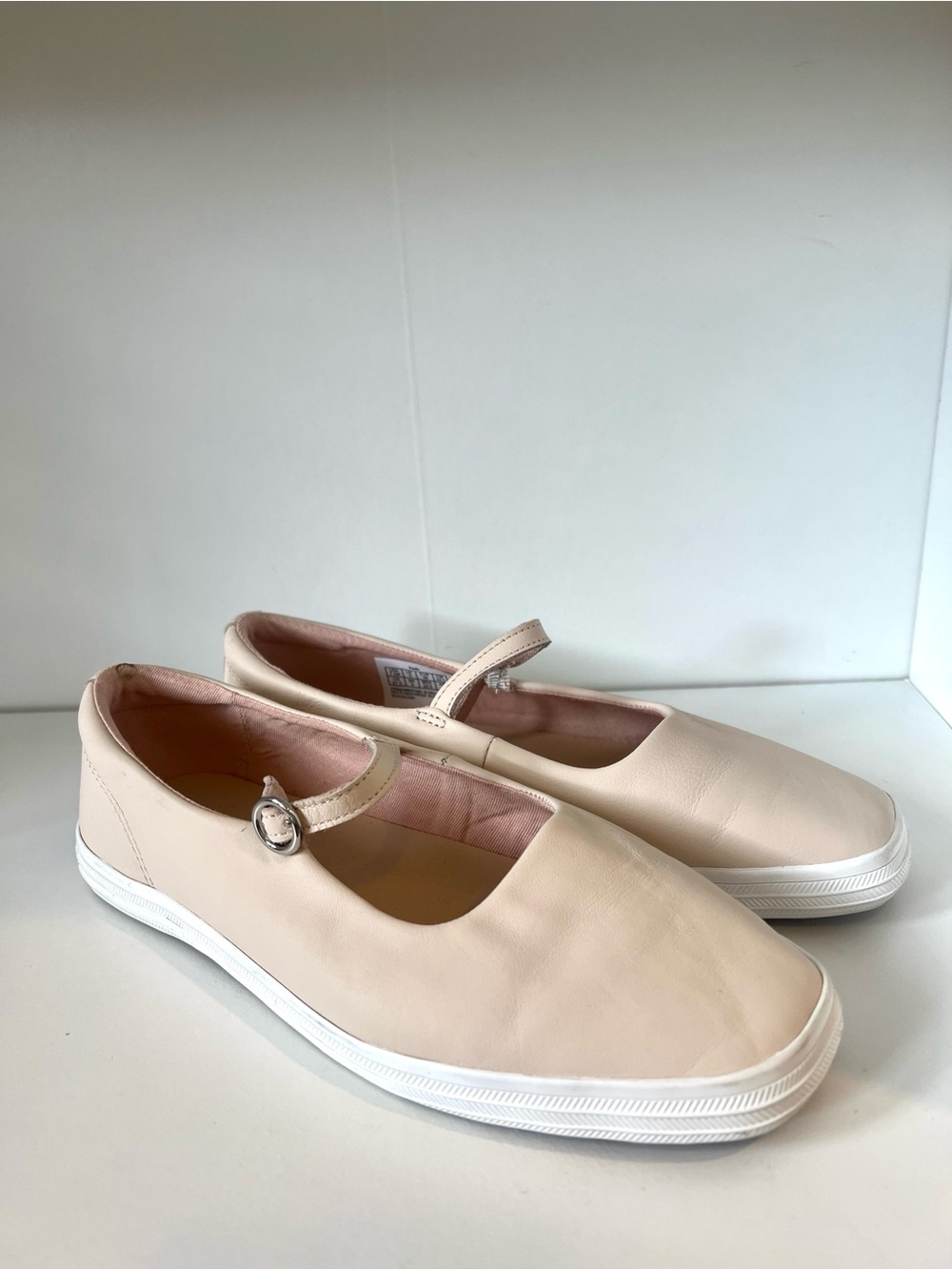 Keds Square Toe Mary Jane Sneaker Size 7.5